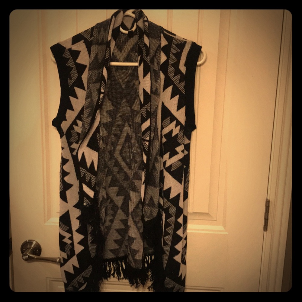 Sweater vest